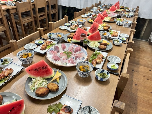 島料理も楽しめる夕食つきプラン